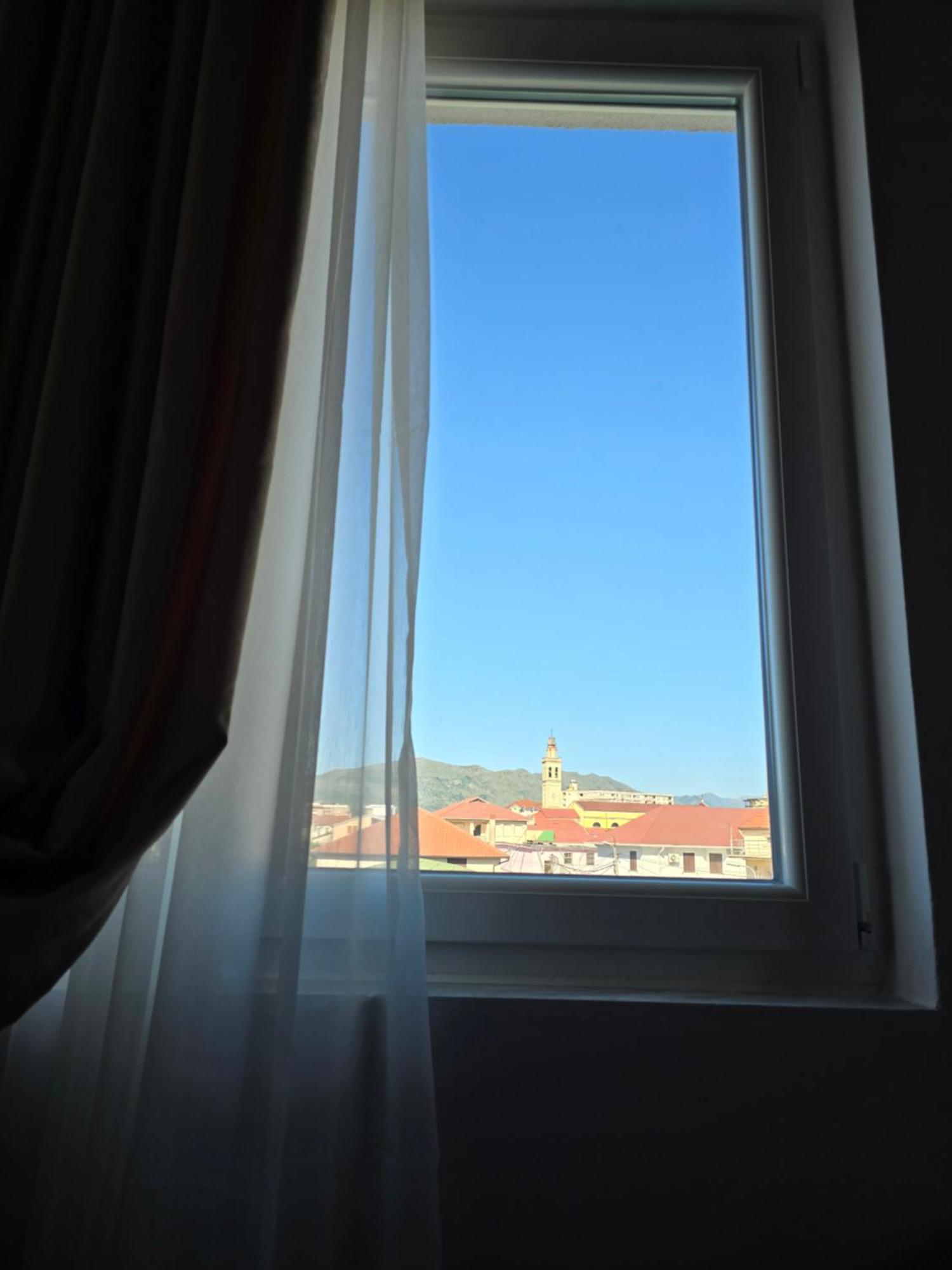 Hotel Aleks Shkoder Luaran gambar